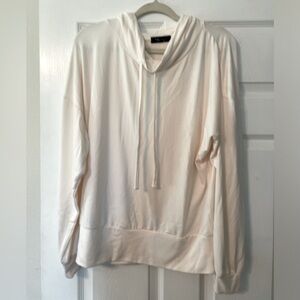 NWOT KLD super soft drawstring Lounge set, medium, cream, off white